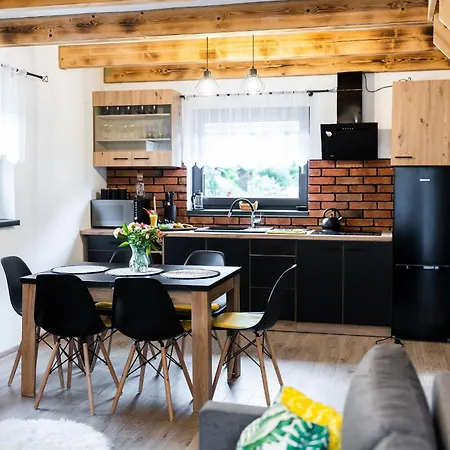Beskid Loft House - W Gorach بيت للعطل *