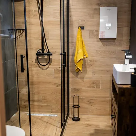 Beskid Loft House - W Gorach بيت للعطل *